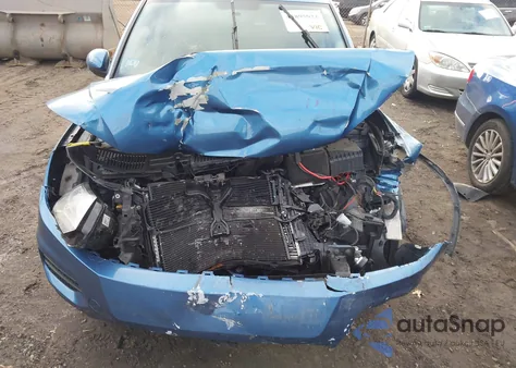 2018 Volkswagen Tiguan Limited 2.0T from USA, damaged, VIN WVGAV7AX1JK005493